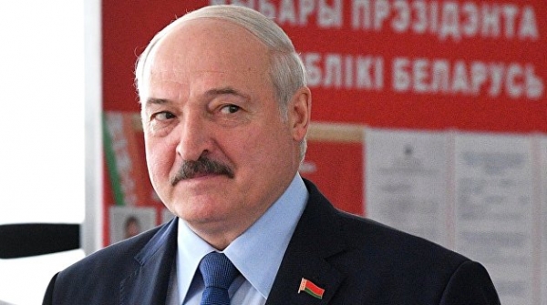 Лукашенко отпустил задержанных в Белоруссии россиян, но не всех Лукашенко отпустил задержанных в Белоруссии россиян, но не всех
