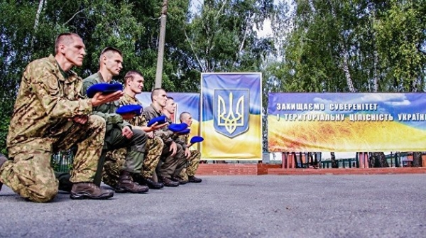 Макароны с живым гарниром. Студенты Харьковской академии Нацгвардии пожаловались на жуткий обед Макароны с живым гарниром. Студенты Харьковской академии Нацгвардии пожаловались на жуткий обед