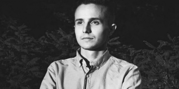 
                    Маслов: Падение США продолжается                