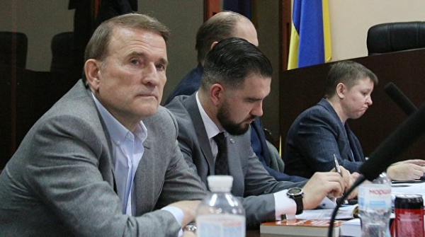 Медведчук: В 2014 году не было запрета на поставки угля из ЛДНР Медведчук: В 2014 году не было запрета на поставки угля из ЛДНР