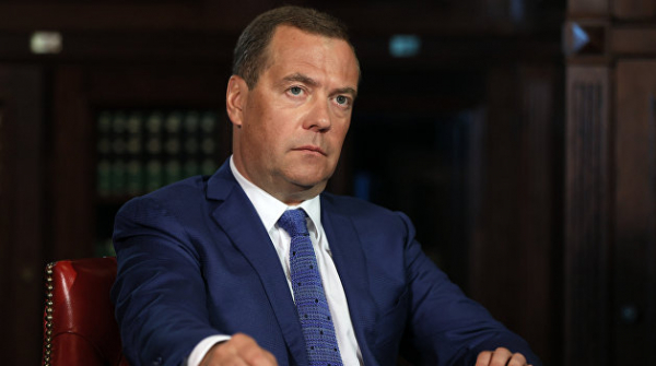 Медведев послал сигнал Украине и США