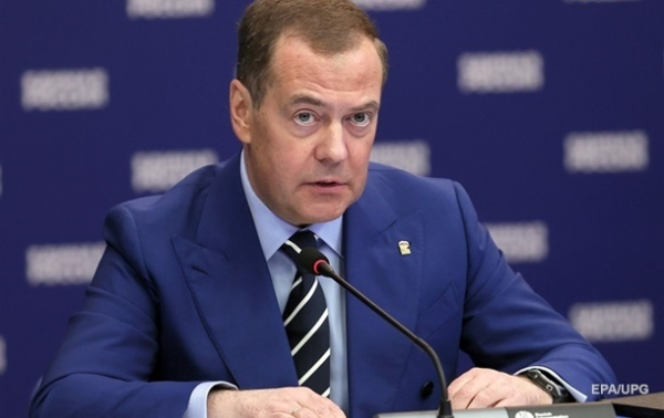 Медведев пригрозил ударами по АЭС Украины и Европы Медведев пригрозил ударами по АЭС Украины и Европы