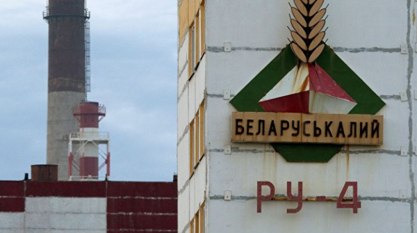 Между Белоруссией и Литвой разгорелась &laquo;калийная война&raquo;. Деньги потеряют обе стороны