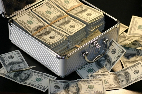 Минфин погасил вторую серию евробондов, выпущенных в 2015 году, на 2 млрд долларов
Минфин погасил вторую серию евробондов, выпущенных в 2015 году, на 2 млрд долларов
