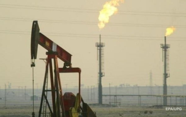 Мировые цены на нефть превысили 75 долларов Мировые цены на нефть превысили 75 долларов