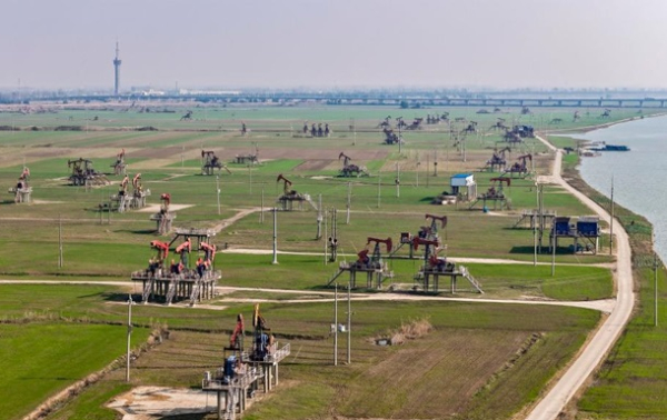 Мировые цены на нефть усилили падение Мировые цены на нефть усилили падение