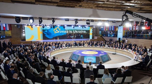 Много шума из ничего. «Крымская платформа» как повод пожаловаться на РФ Много шума из ничего. «Крымская платформа» как повод пожаловаться на РФ