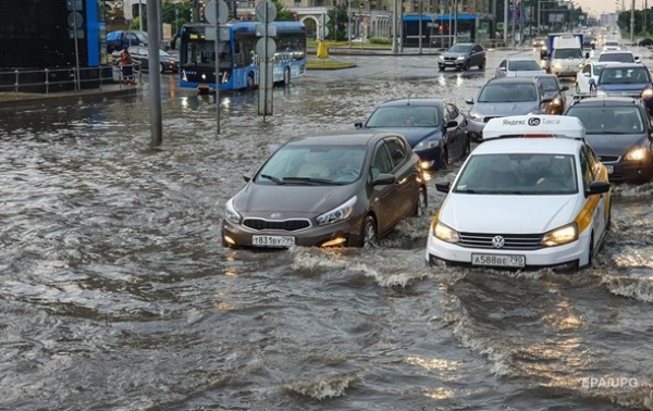 Москву затопил "суперливень" Москву затопил "суперливень"