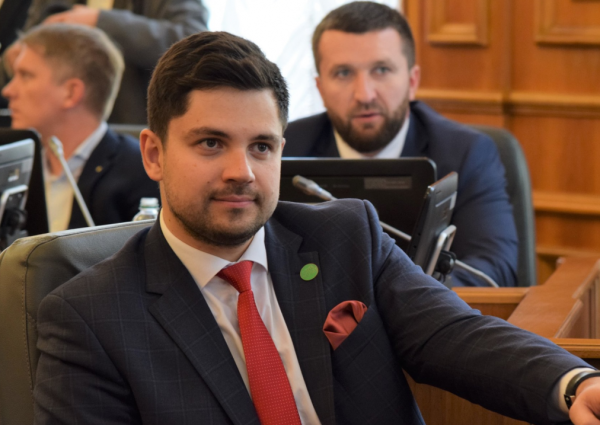 
                    Нардеп Качура обратился в прокуратуру в связи информацией о покупке мандатов в местные советы                