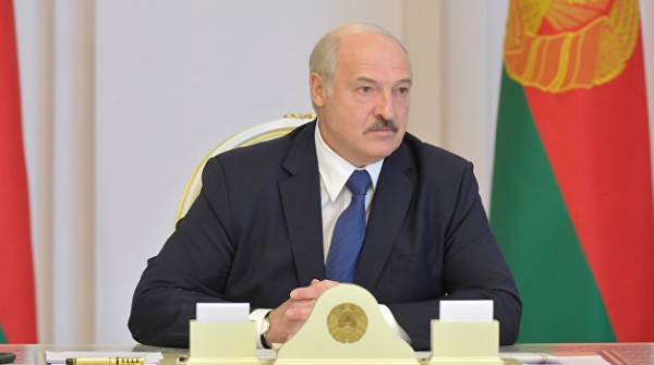 НАТО уже подтягивает войска к границам Белоруссии - Лукашенко НАТО уже подтягивает войска к границам Белоруссии - Лукашенко