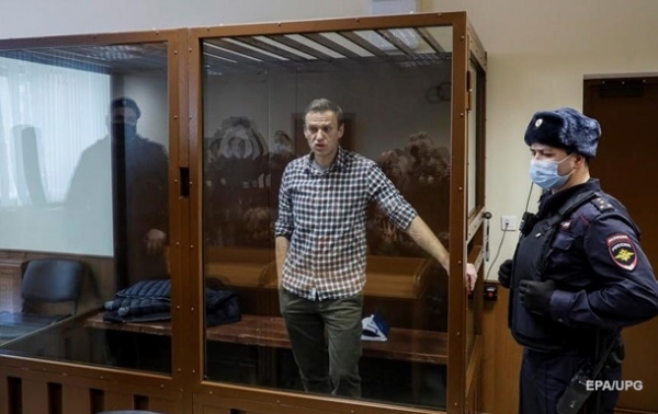 Навального переведут из колонии в больницу для осужденных Навального переведут из колонии в больницу для осужденных