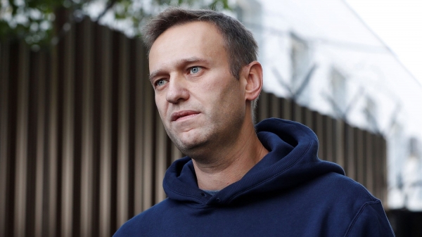 Навальный сообщил, что возвращается в Россию
Навальный сообщил, что возвращается в Россию