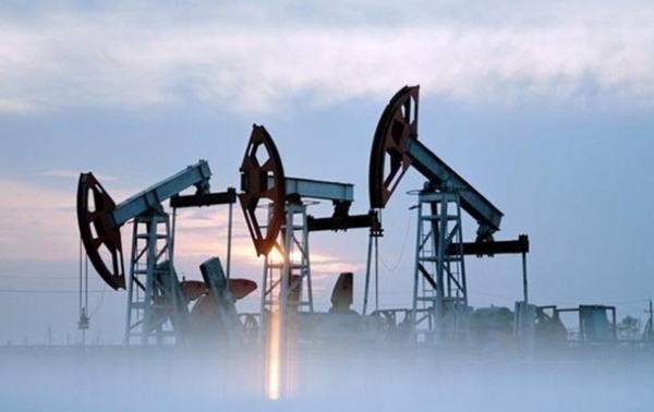 Нефть дешевеет из-за проблем с вакцинацией Нефть дешевеет из-за проблем с вакцинацией