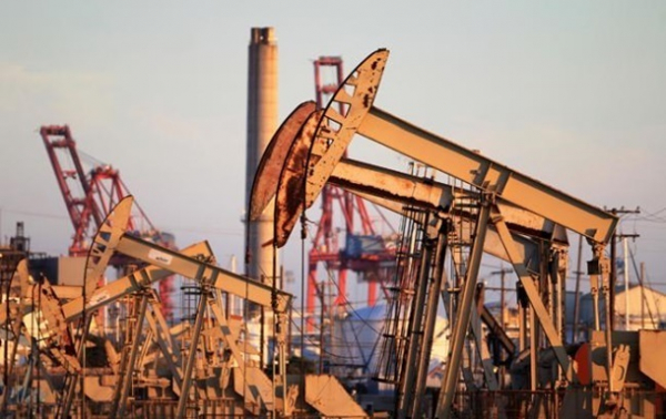 Нефть дешевеет на решении ОПЕК+