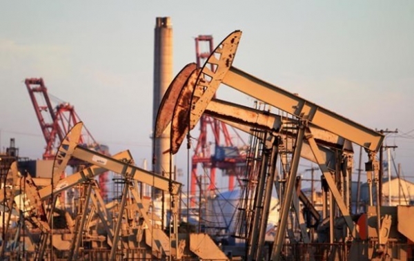Нефть начала дешеветь на новостях из Китая Нефть начала дешеветь на новостях из Китая