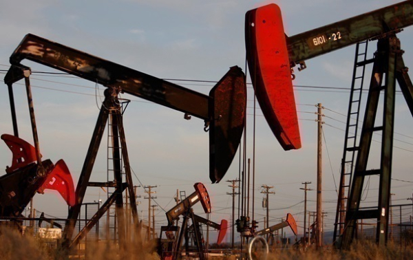 Нефтегазовые доходы РФ выросли почти вдвое за год Нефтегазовые доходы РФ выросли почти вдвое за год