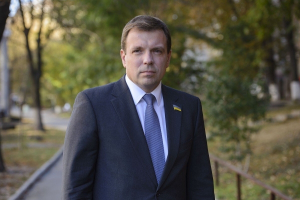 Нельзя проводить сессию Одесского облсовета без одной из политических сил, признанной победителем на выборах, – Скорик
Нельзя проводить сессию Одесского облсовета без одной из политических сил, признанной победителем на выборах, – Скорик