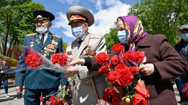 Неонацисты или полиция? Истории о том, как кошмарили украинцев в День Победы Неонацисты или полиция? Истории о том, как кошмарили украинцев в День Победы
