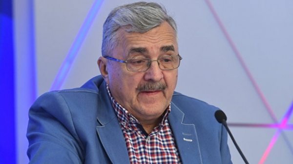 Никто не осуждает тактику Белоруссии в борьбе с коронавирусом - Жарихин