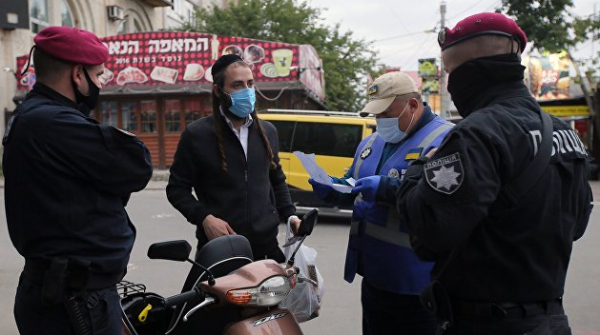 Новый 5782-й в Умани на фоне непростой истории взаимоотношений евреев и украинцев Новый 5782-й в Умани на фоне непростой истории взаимоотношений евреев и украинцев