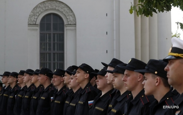 Одна схема: как бизнес поставляет Путину боевиковСюжет