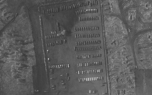 Опубликованы фото военного лагеря РФ возле Украины Опубликованы фото военного лагеря РФ возле Украины