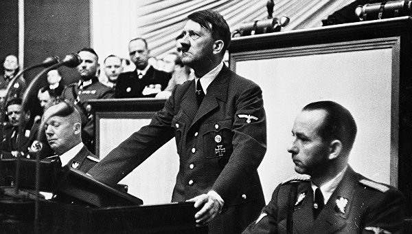 От «человека года» до «безумца и дегенерата». Астрологический портрет Гитлера От «человека года» до «безумца и дегенерата». Астрологический портрет Гитлера