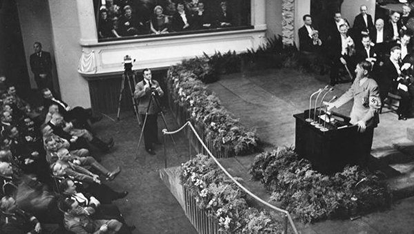От «человека года» до «безумца и дегенерата». Астрологический портрет Гитлера От «человека года» до «безумца и дегенерата». Астрологический портрет Гитлера