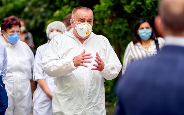 От коронавируса умер завотделением Львовской областной инфекционной больницы
От коронавируса умер завотделением Львовской областной инфекционной больницы