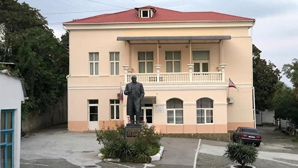 От шалманов к современным курортам: Как преобразился Южный берег Крыма От шалманов к современным курортам: Как преобразился Южный берег Крыма