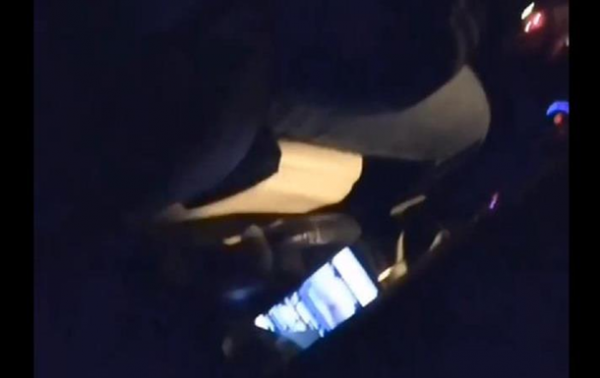 Пассажирка сняла на видео мастурбирующего таксиста Пассажирка сняла на видео мастурбирующего таксиста