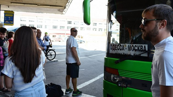 Под знаком короны. Путешествие из Москвы в Киев длиною в пытку
