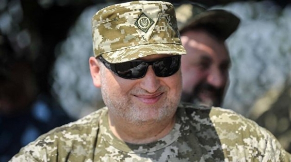 Подготовка к перевороту или усиление партии. Зачем к Порошенко пришел Турчинов Подготовка к перевороту или усиление партии. Зачем к Порошенко пришел Турчинов