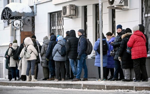 Подписи против Путина. Очереди в поддержку нового кандидатаСюжет Подписи против Путина. Очереди в поддержку нового кандидатаСюжет