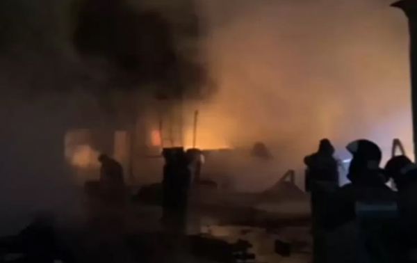 Появились видео пожаров в Москве и Подмосковье Появились видео пожаров в Москве и Подмосковье
