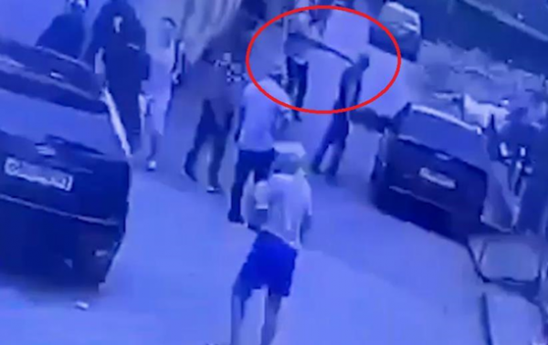 Появилось видео момента расстрела приставов в РФ Появилось видео момента расстрела приставов в РФ