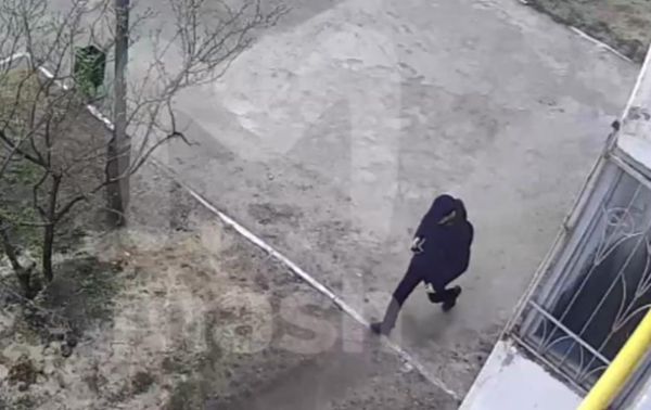Появилось видео подготовки казанского стрелка к нападению Появилось видео подготовки казанского стрелка к нападению