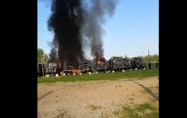 Появилось видео пожара в воинской части в РФ Появилось видео пожара в воинской части в РФ
