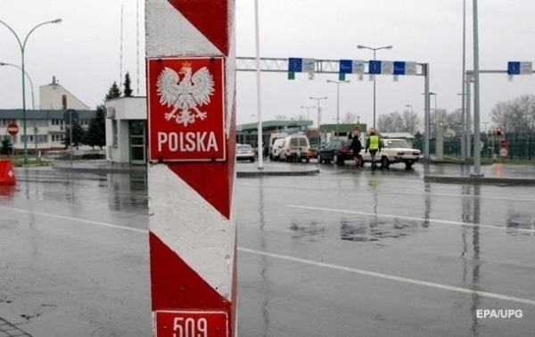 Поляки угрожают блокадой одного из ПП на границе Поляки угрожают блокадой одного из ПП на границе