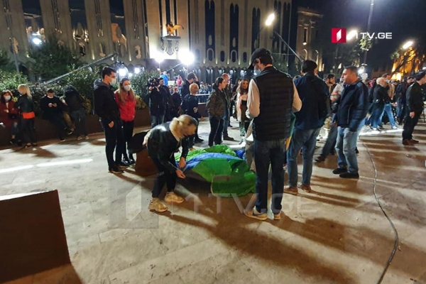 После объявления результатов выборов в Грузии начались протесты
После объявления результатов выборов в Грузии начались протесты