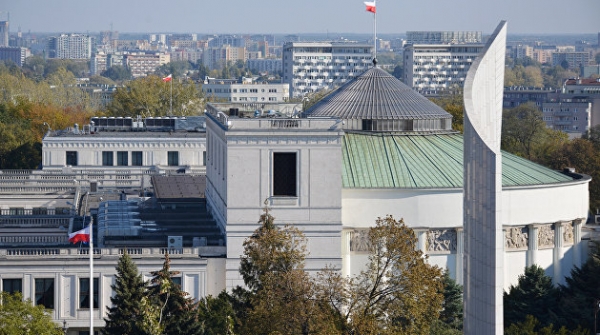 После провала голосования по «Северному потоку 2» в польском Сенате в узком кругу поддержали Украину После провала голосования по «Северному потоку 2» в польском Сенате в узком кругу поддержали Украину