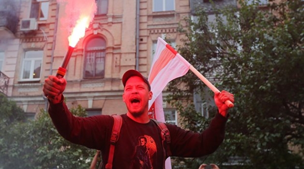 Послу Украины в Белоруссии вручили ноту протеста Послу Украины в Белоруссии вручили ноту протеста