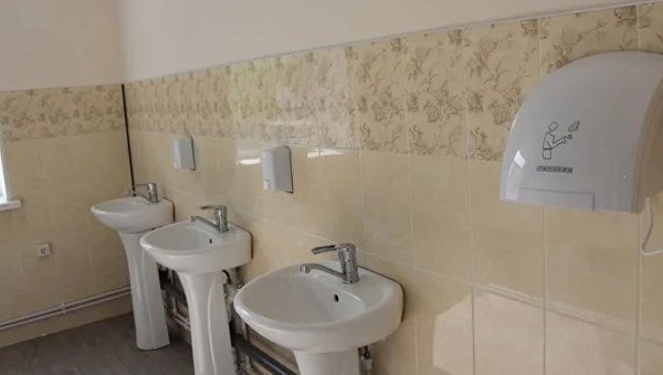 Посмеялись, потом прослезились. Как открытие туалета в молдавской глубинке стало известным на весь мир Посмеялись, потом прослезились. Как открытие туалета в молдавской глубинке стало известным на весь мир