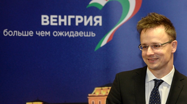Права меньшинств: Венгрия просит НАТО «надавить» на Украину Права меньшинств: Венгрия просит НАТО «надавить» на Украину