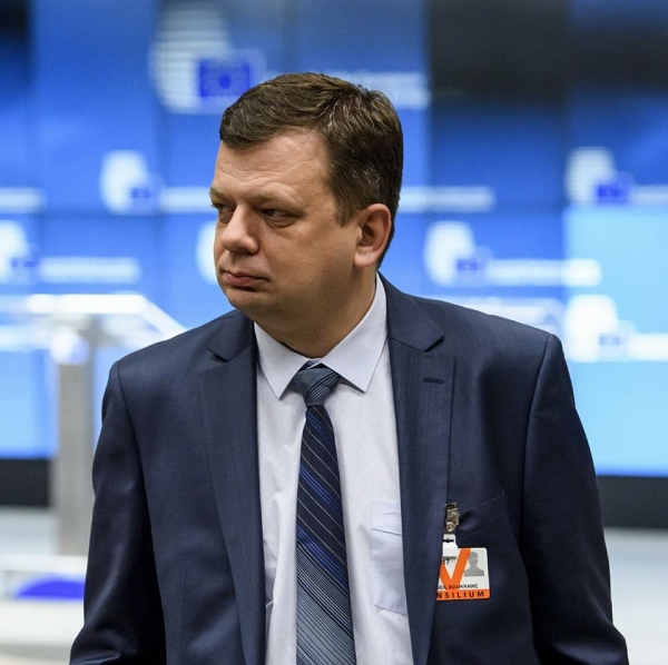 Представитель Гройсмана отрицает причастность экс-премьера к делу Микитася
Представитель Гройсмана отрицает причастность экс-премьера к делу Микитася
