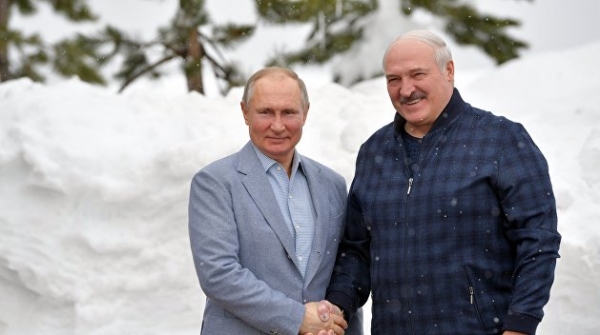 Путин - Лукашенко. Сочинский саммит без лыж, коньков и снегоходов Путин - Лукашенко. Сочинский саммит без лыж, коньков и снегоходов