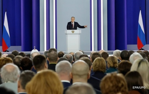 Путин назвал Украину "порабощенной" Западом Путин назвал Украину "порабощенной" Западом