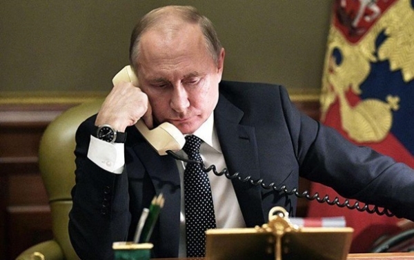 Путин обсудил с главами Армении и Азербайджана ситуацию в Карабахе Путин обсудил с главами Армении и Азербайджана ситуацию в Карабахе
