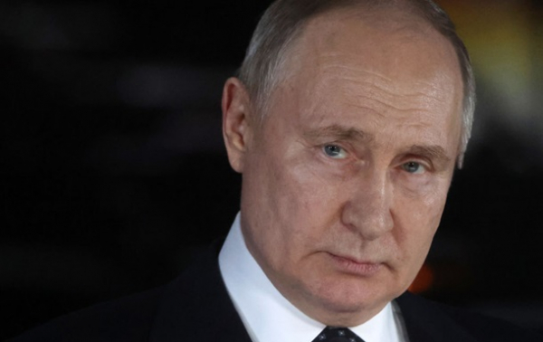 Путин отчитался о доходах: 67 миллионов и три старых автомобиля Путин отчитался о доходах: 67 миллионов и три старых автомобиля