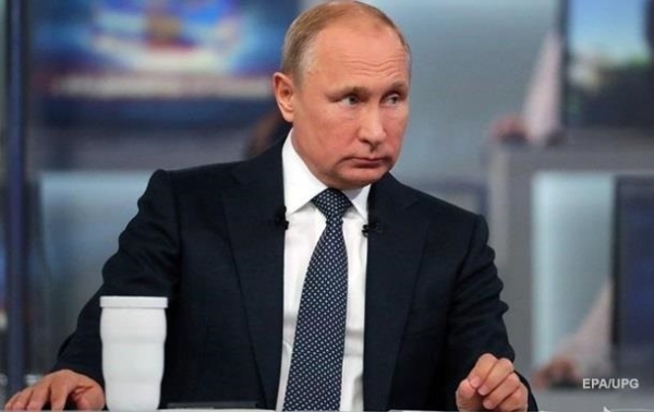 Путин разрешил двум предприятиям Украины поставки товаров в Россию Путин разрешил двум предприятиям Украины поставки товаров в Россию